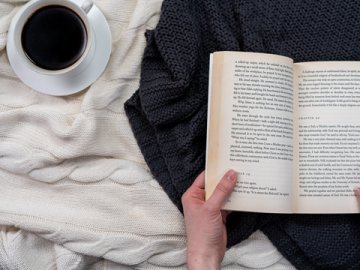 香港稅收居民身份認定的關(guān)鍵要素解析