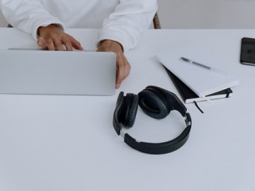 2025年在美國(guó)開(kāi)公司，隱藏費(fèi)用遠(yuǎn)超注冊(cè)費(fèi)