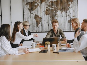 企業(yè)出海架構(gòu)選擇：紅籌、VIE、SPV與WFOE全解析