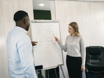 深圳香港審計(jì)報(bào)稅如何高效聯(lián)動(dòng)？企業(yè)這樣做更省心