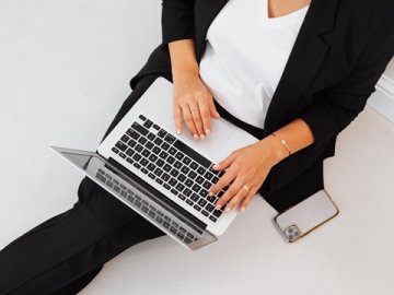 注冊(cè)香港公司合法嗎？費(fèi)用多少？