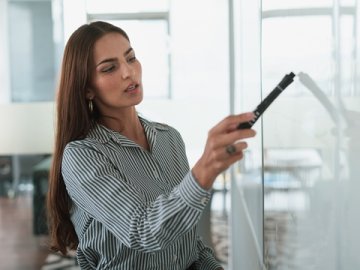 美國上市公司年度維護費用解析