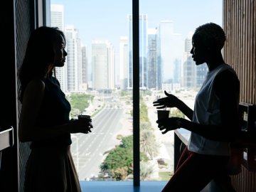 香港西湖公司股東變更及注冊(cè)信息更新